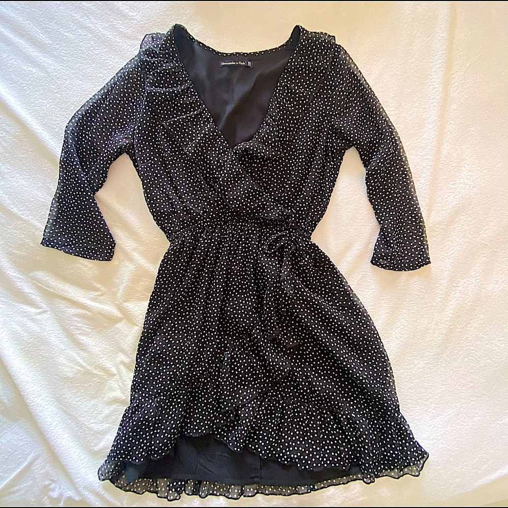 Abercrombie & Fitch faux-wrap front ruffle dot Polka dot mini dress size xs